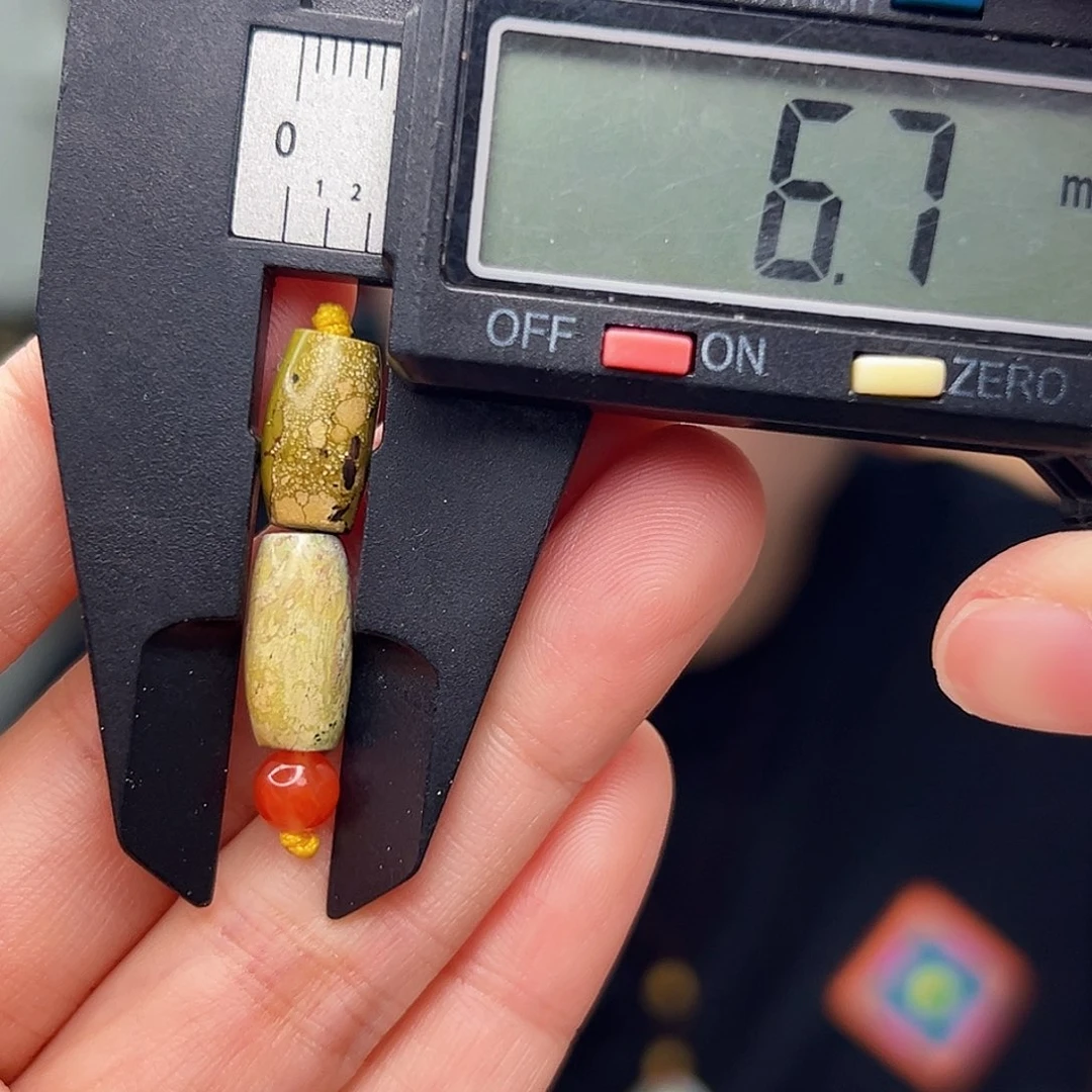 未镶嵌南红玛瑙珠宝奇石