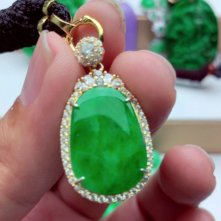 翡翠未镶嵌吊坠(不含链)