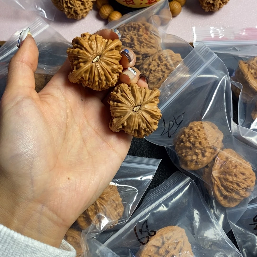 文玩核桃吊坠40磨盘89