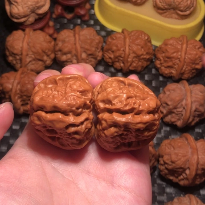 暗***白文玩核桃把件蛤蟆