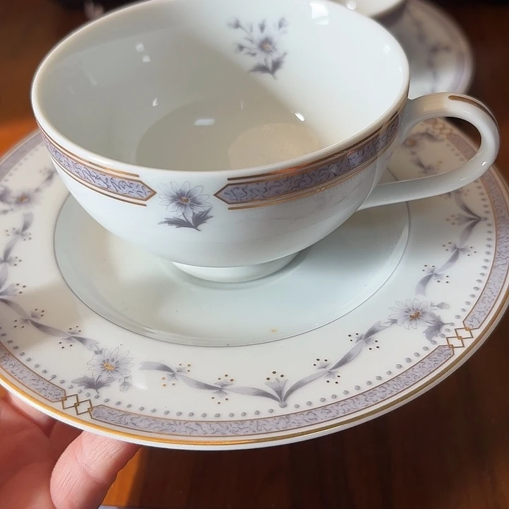 紫花花咖啡杯啦啦啦啦