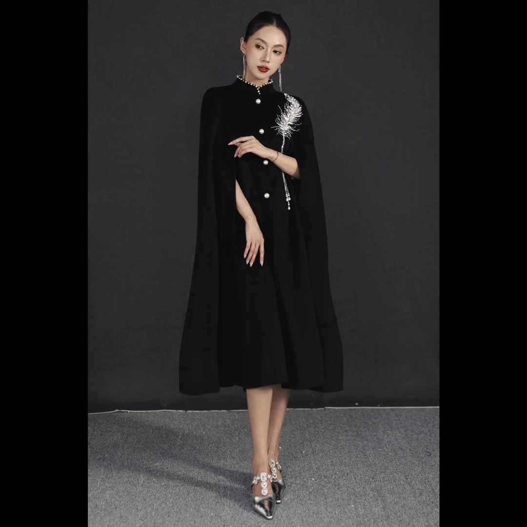 【黑天鹅·珍羽外套】XM轻奢法式高级感黑色显瘦优雅气质宽松斗篷