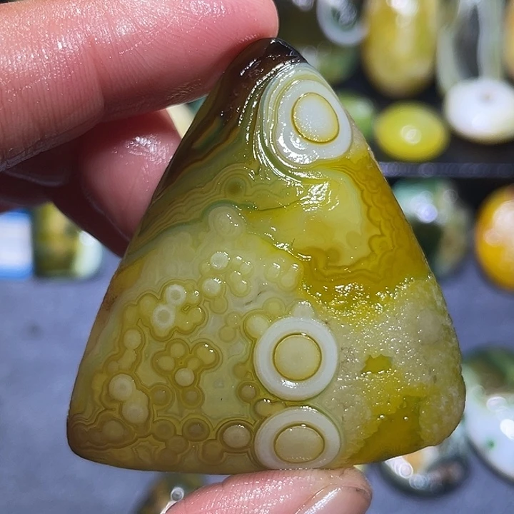 玛瑙/玉髓未镶嵌珠宝奇石