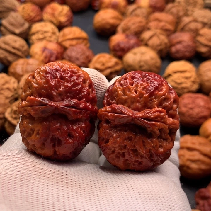 文玩核桃吊坠18………