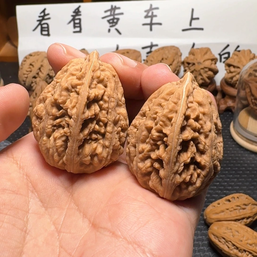 文玩核桃把件蚂蚁塔