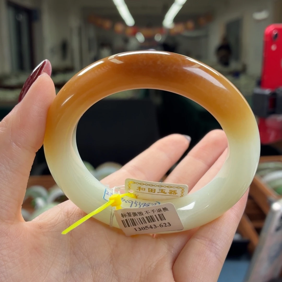 未镶嵌手镯和田玉5556