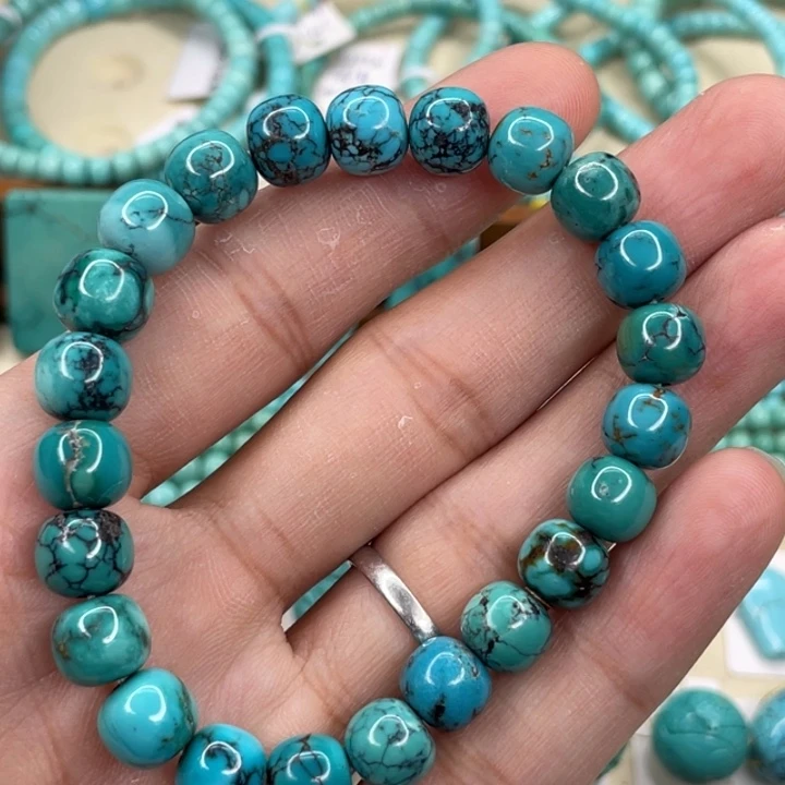 未镶嵌绿松石颈饰