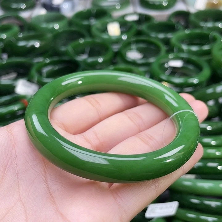 未镶嵌手镯和田玉（碧玉）