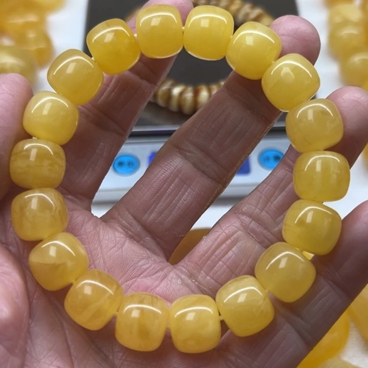 琥珀（矿物珀）未镶嵌裸石
