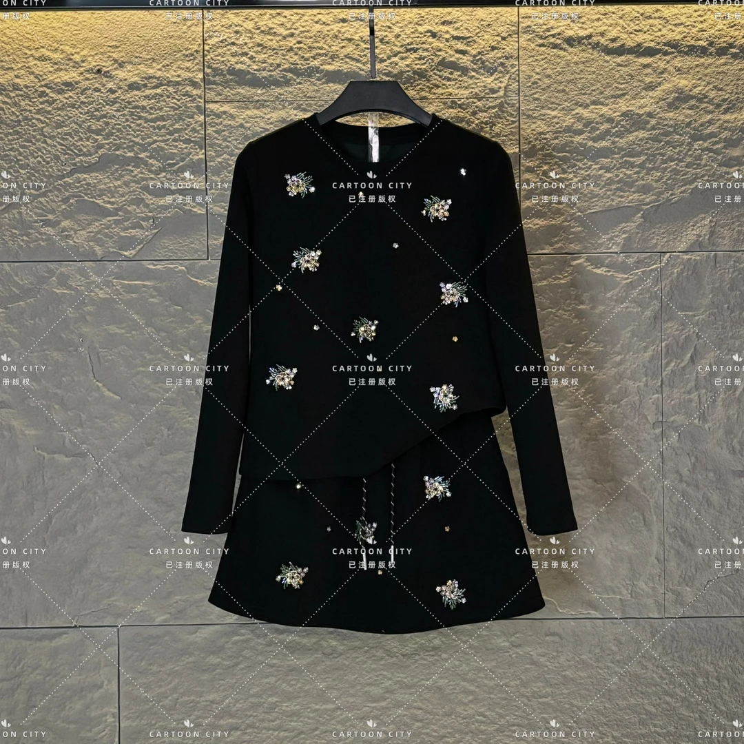 LLVD-B221秋季新品丨<减龄系列>长袖珠花气质显瘦重工套装两件套