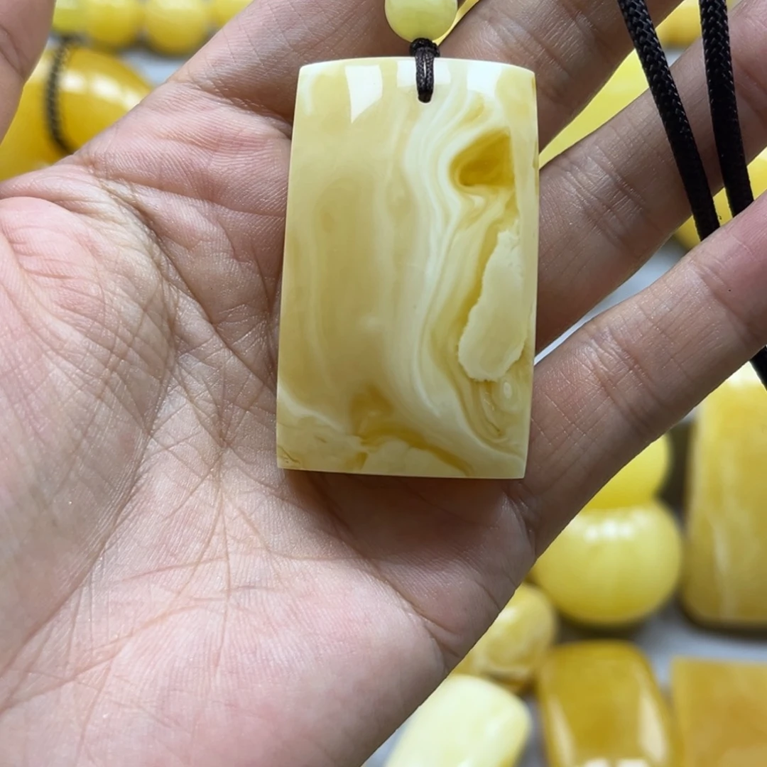 蜜蜡珠宝奇石未镶嵌