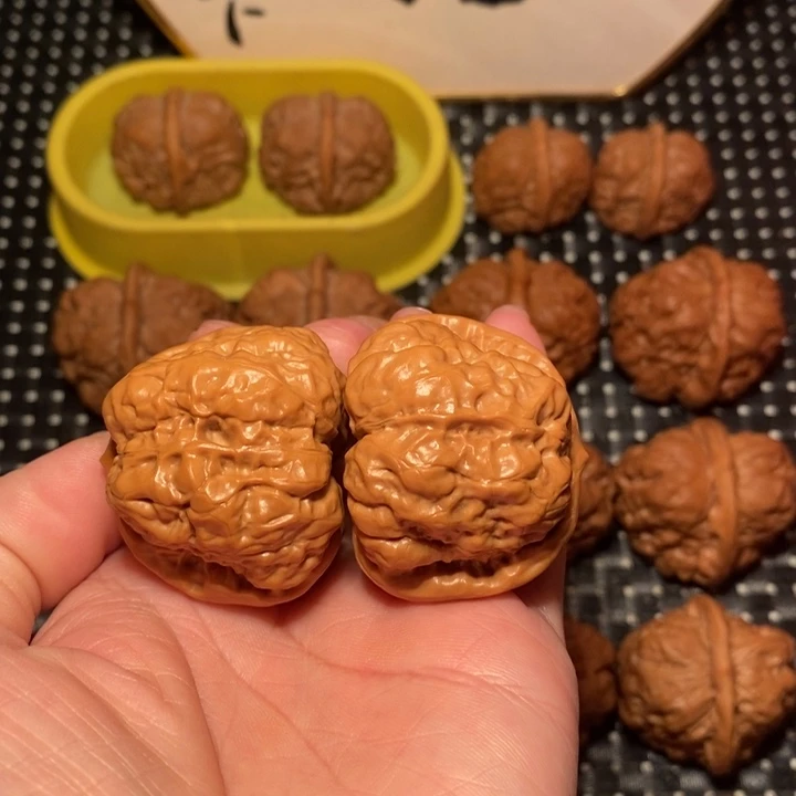 文玩核桃把件超大腿
