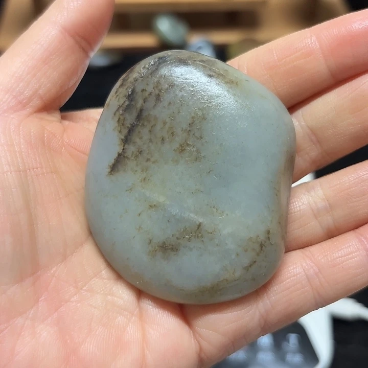 w***白和田玉（糖玉）未镶嵌挂件