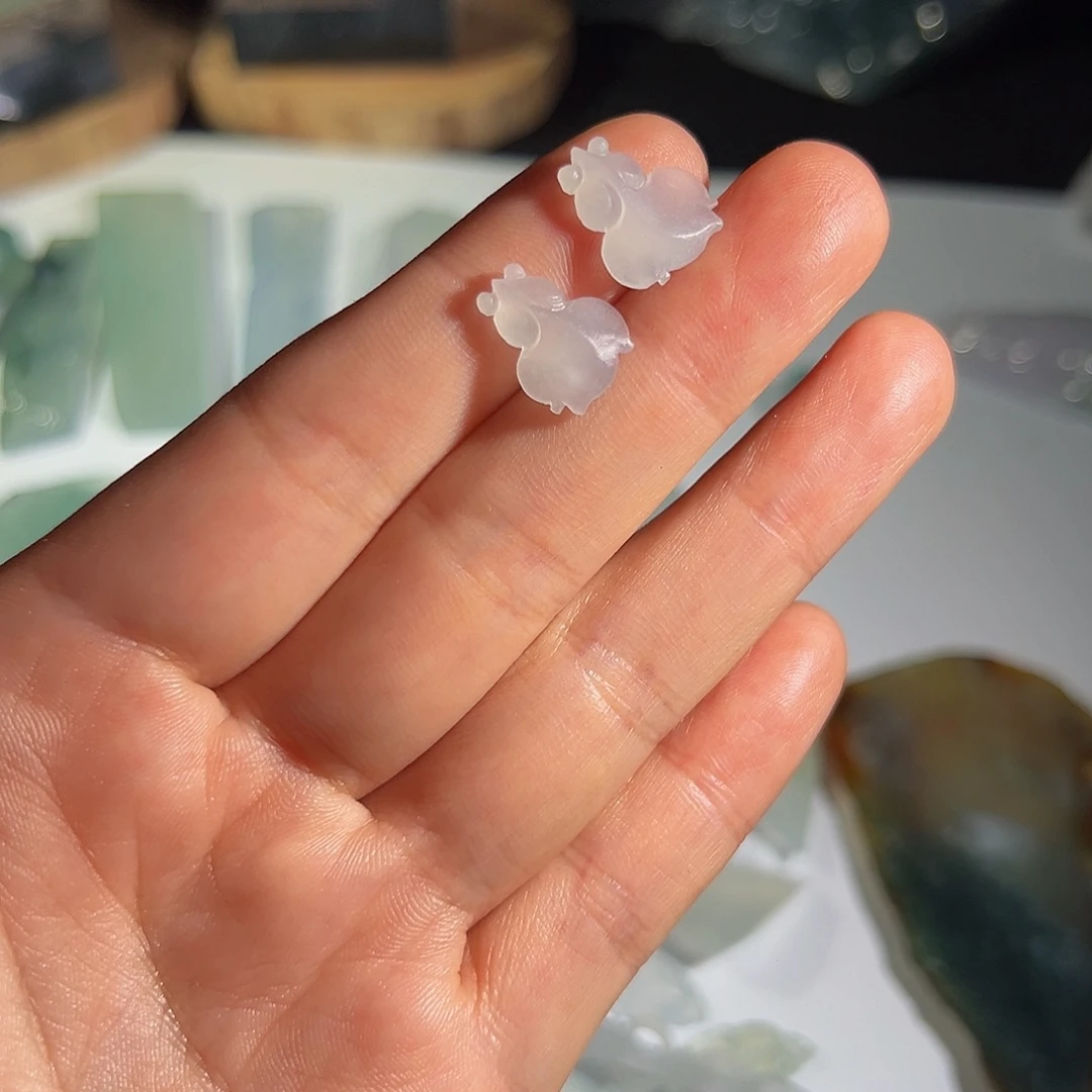 青***年未镶嵌定制翡翠天然缅甸A货翡翠