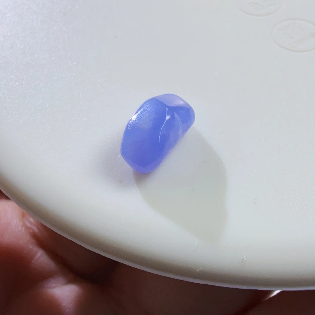 翡翠未镶嵌颈饰裸石