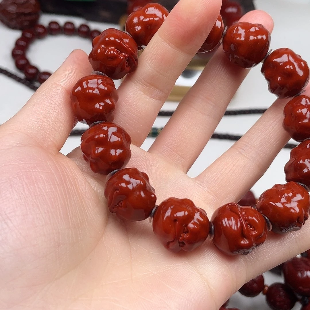 脸****橄榄核手串呱呱来财