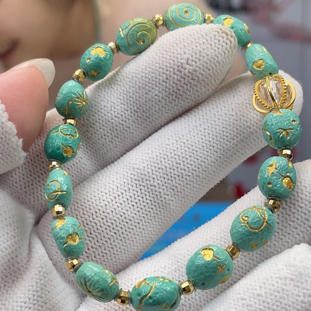 绿松石未镶嵌挂件