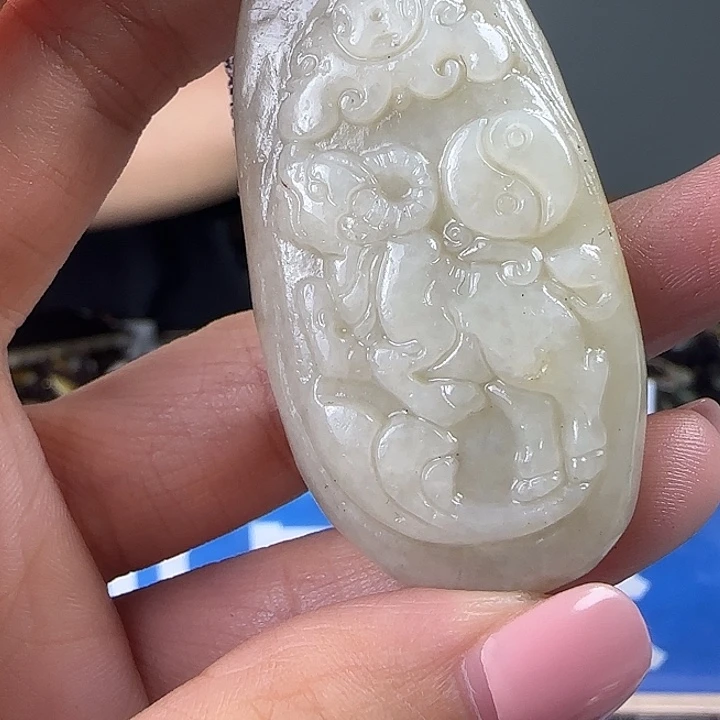 颈饰未镶嵌和田玉