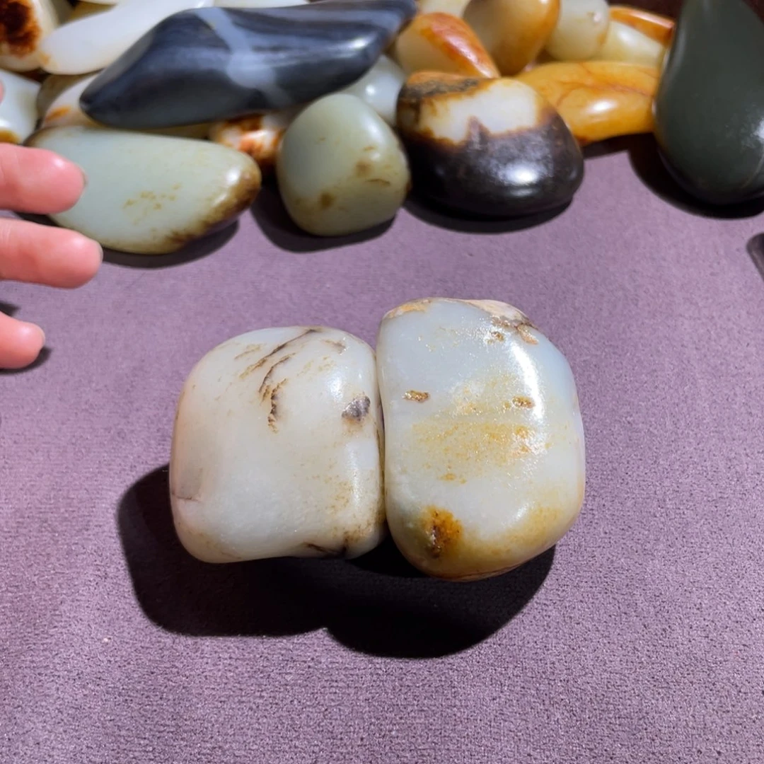 和田玉未镶嵌把件