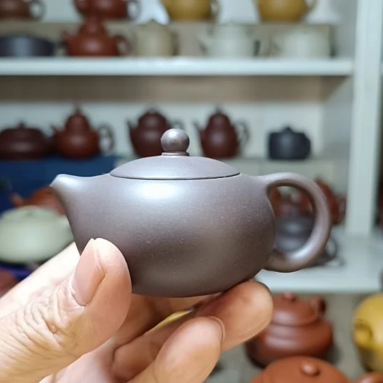 茶壶紫砂原矿天青扁西施120cc内推半手工