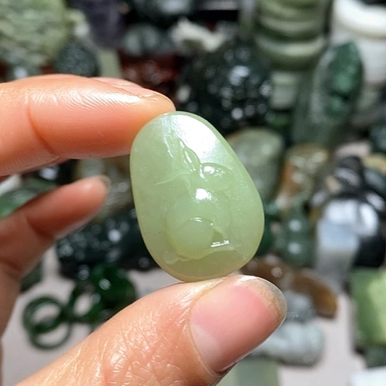 未镶嵌和田玉（糖玉）珠宝半成品