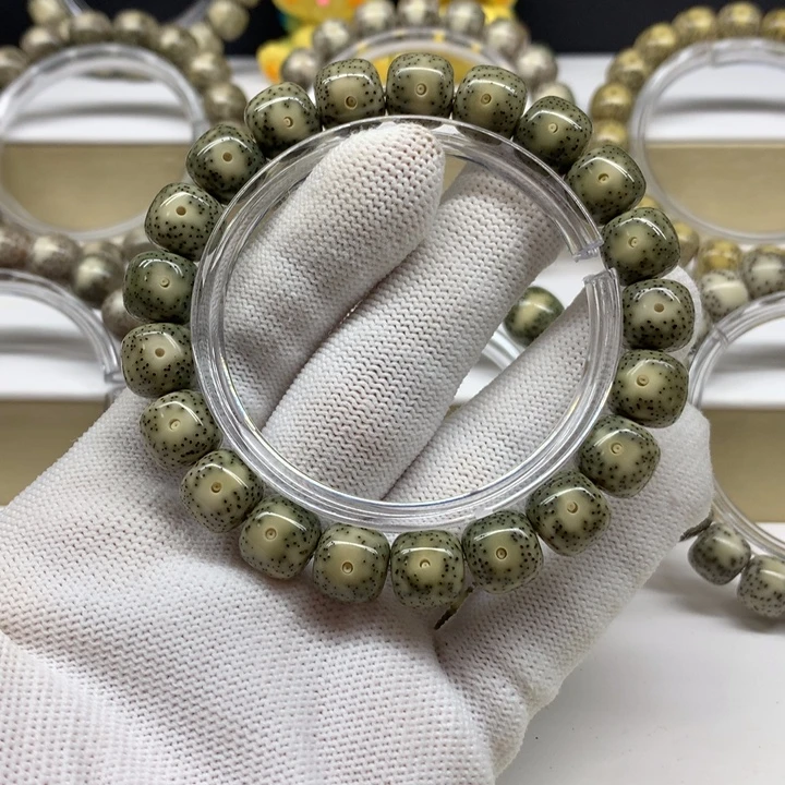 星月菩提手串5号 绿包白小细星11.3/10.3