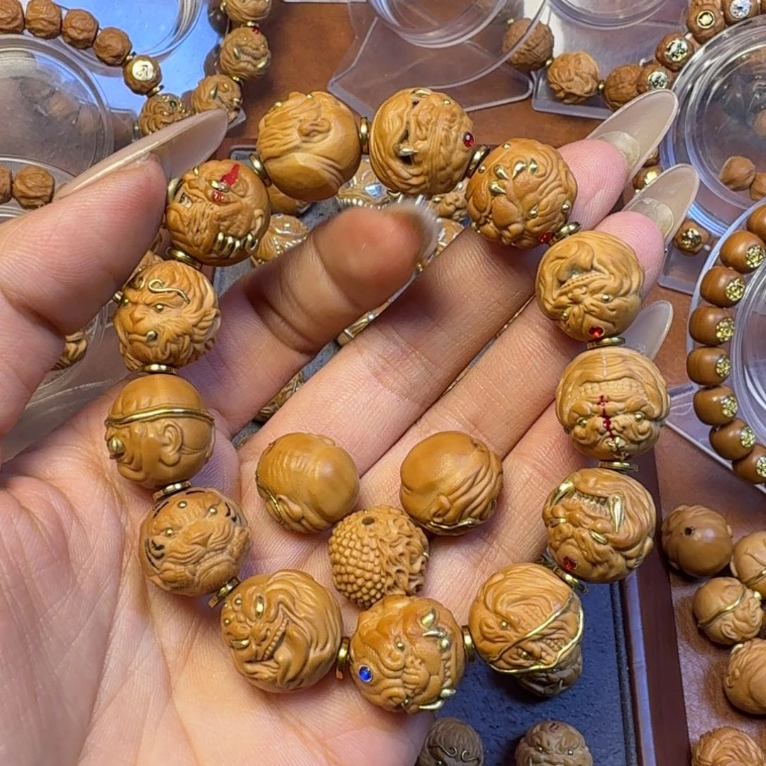 猴头核桃吊坠猴头大满贯带文玩礼包