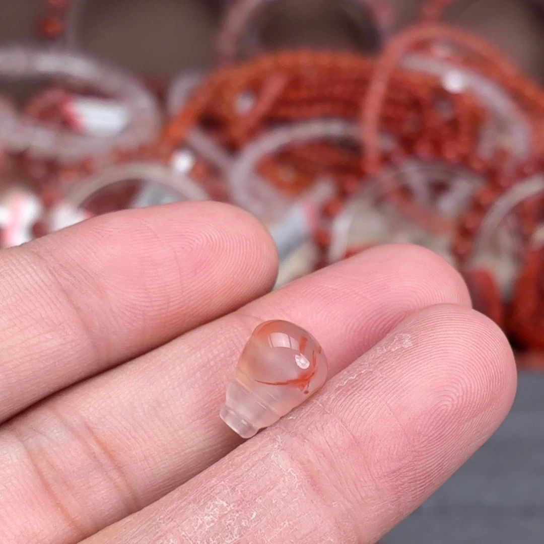 尘***花南红玛瑙未镶嵌颈饰三通