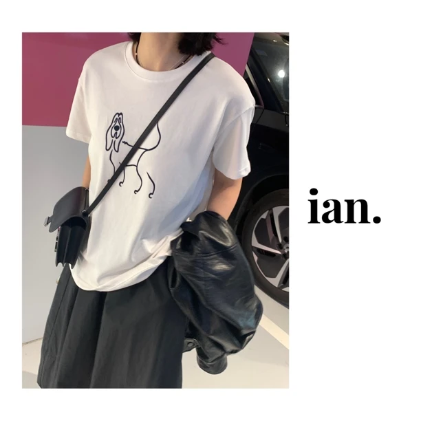 【ian】线条狗刺绣短袖T恤女圆领百搭时尚上衣