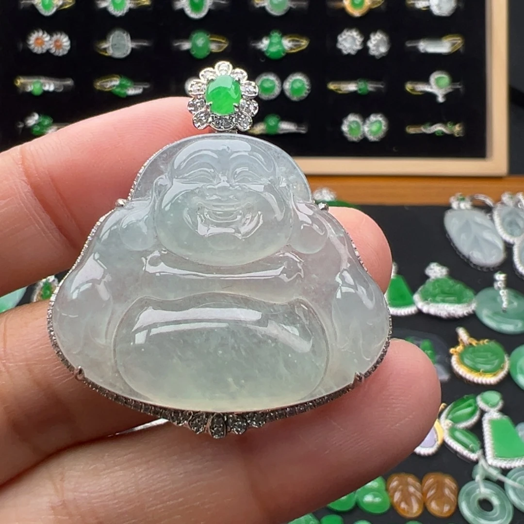 翡翠18K金镶嵌颈饰佛