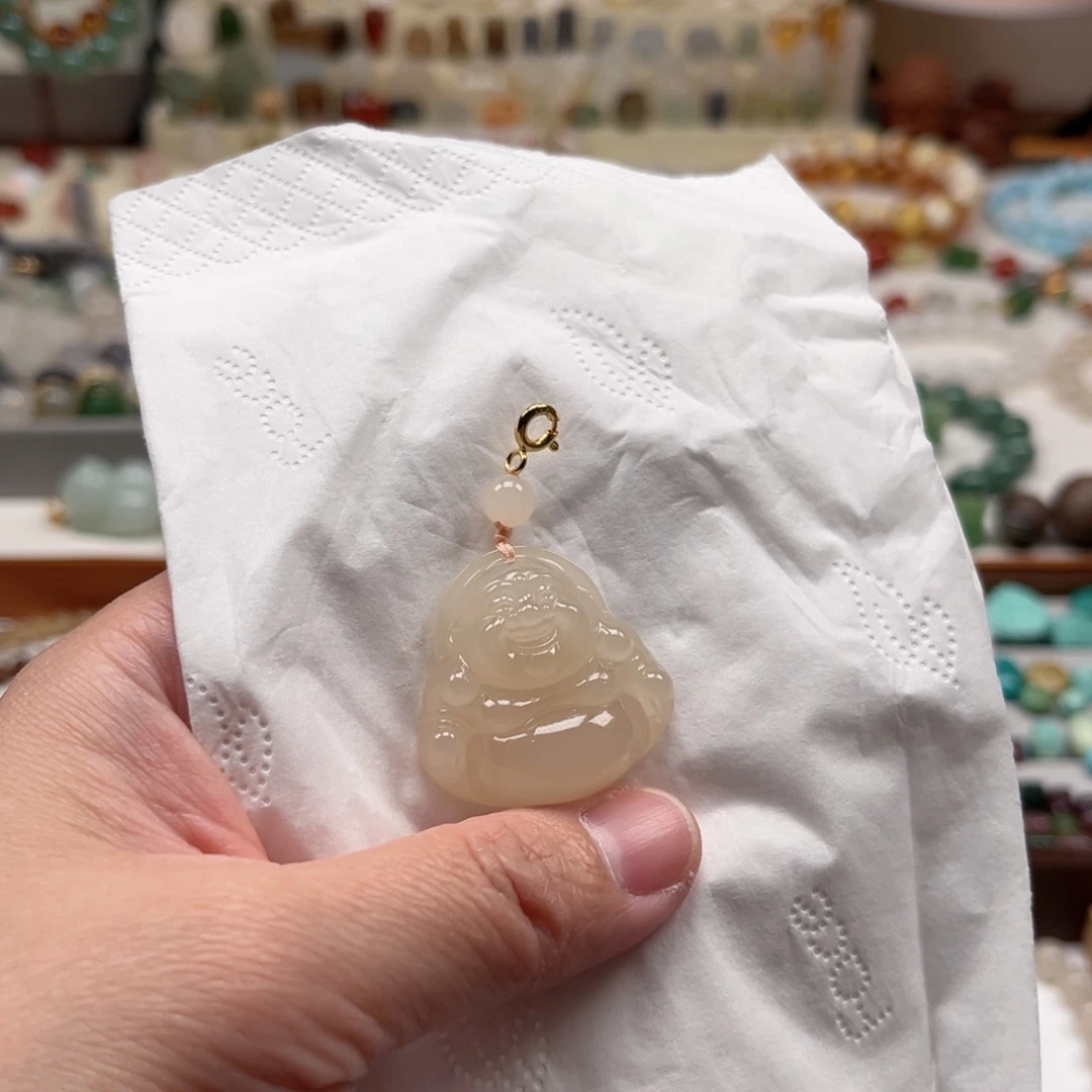 和田玉未镶嵌颈饰单个牌子