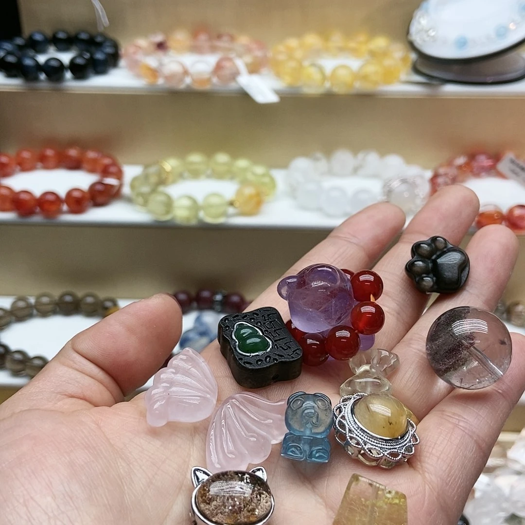 水晶手串未镶嵌阿****?打包