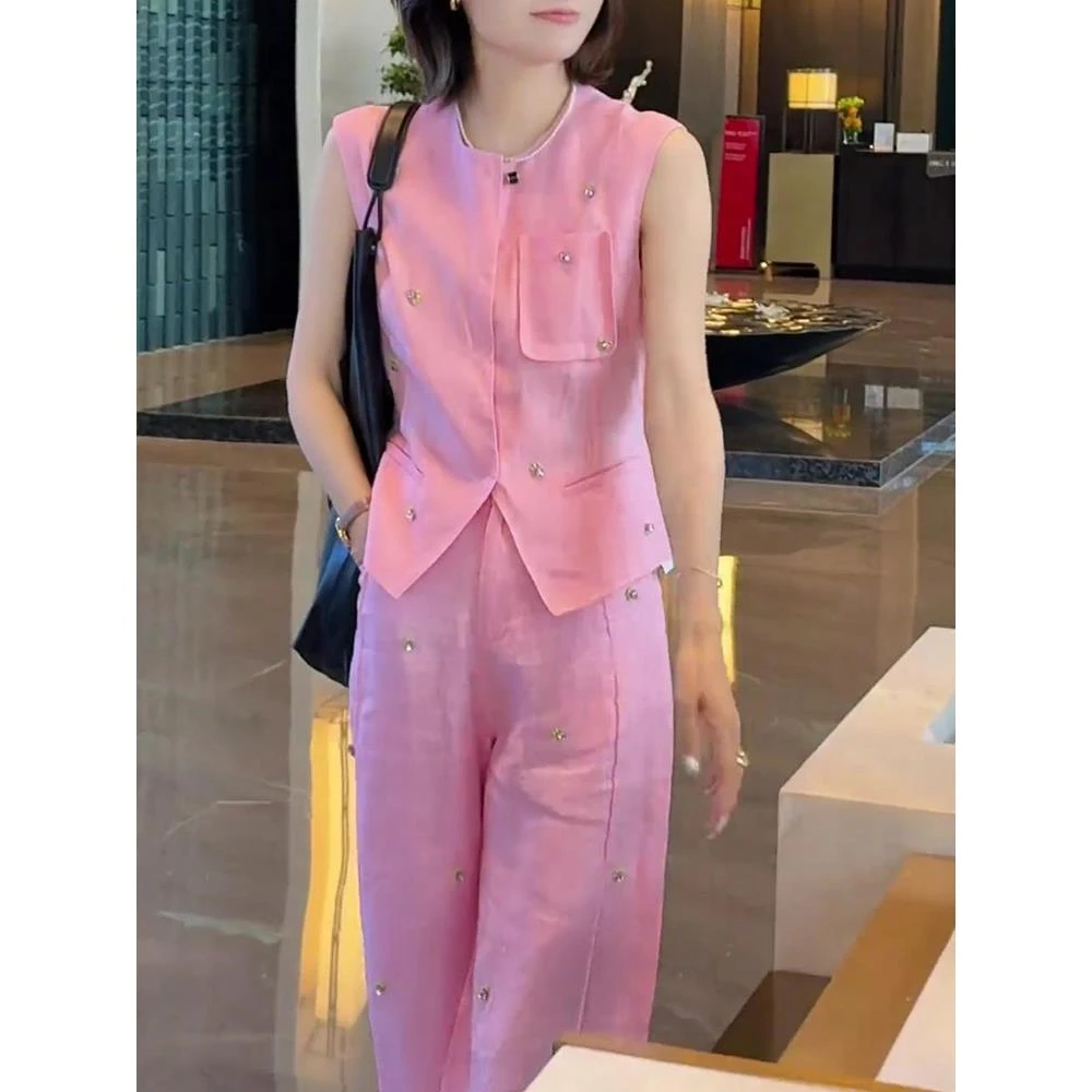 轻奢高级感女人味无袖贴钻粉色上衣裤子套装女2026夏季超火两件套