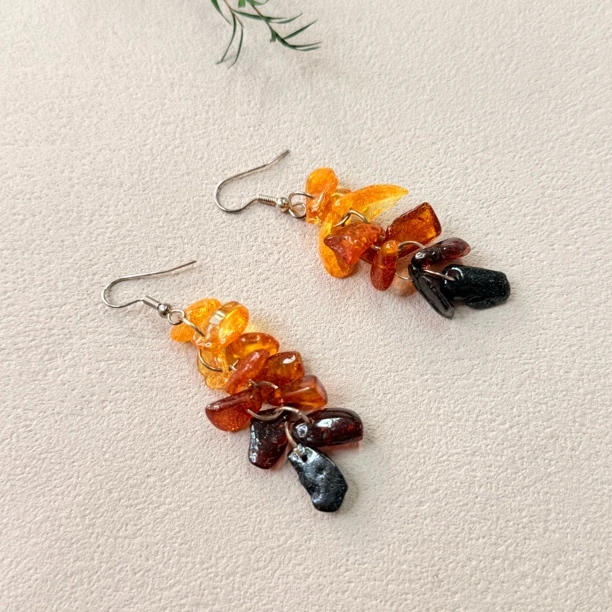 【六六中古】孤品复古扫肩琥珀耳饰ty1755