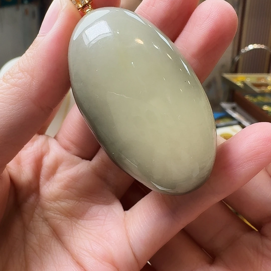琥珀未镶嵌颈饰吊坠