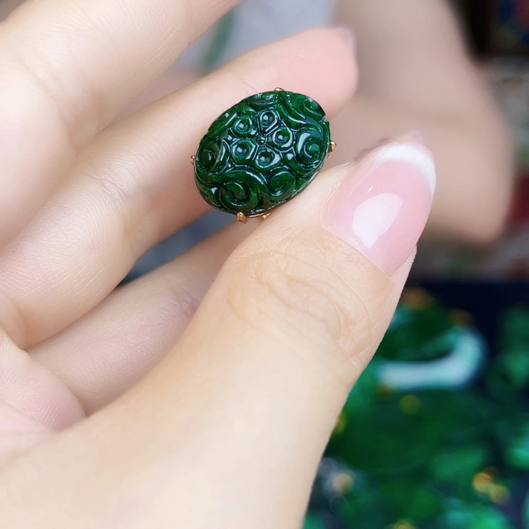 翡翠银S925镶嵌颈饰多样性