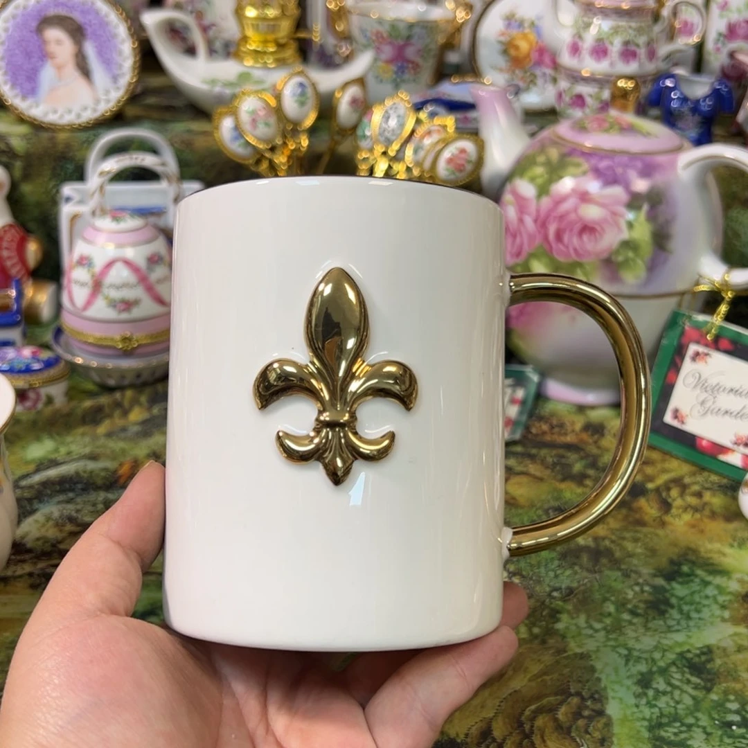 摆件鹿与海陶瓷家居用品有限公司