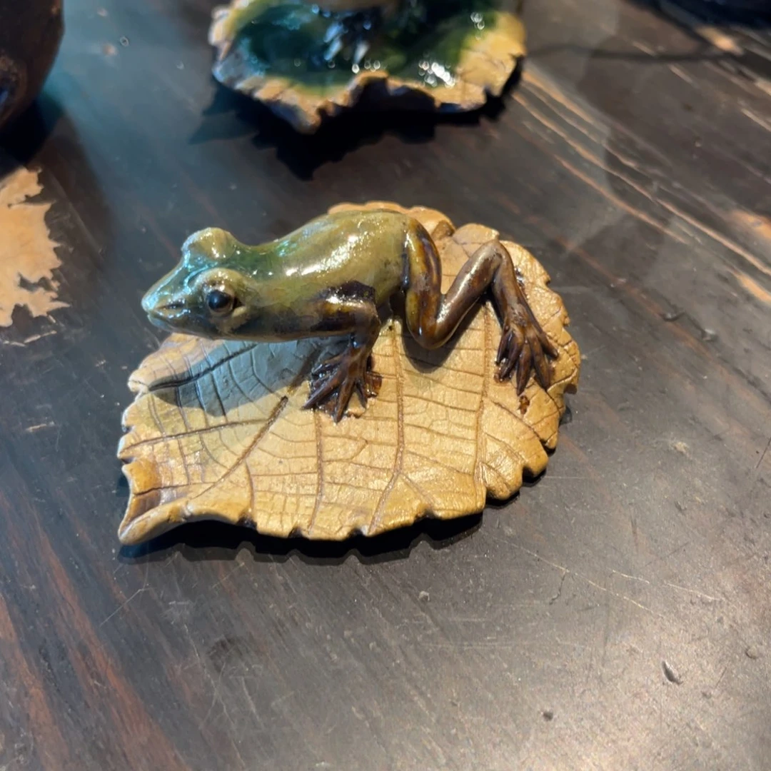 陶艺作品青蛙茶宠