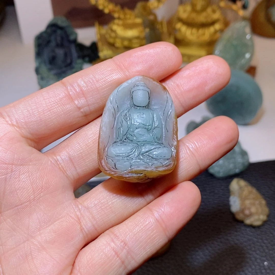 定制翡翠未镶嵌?**下翡翠