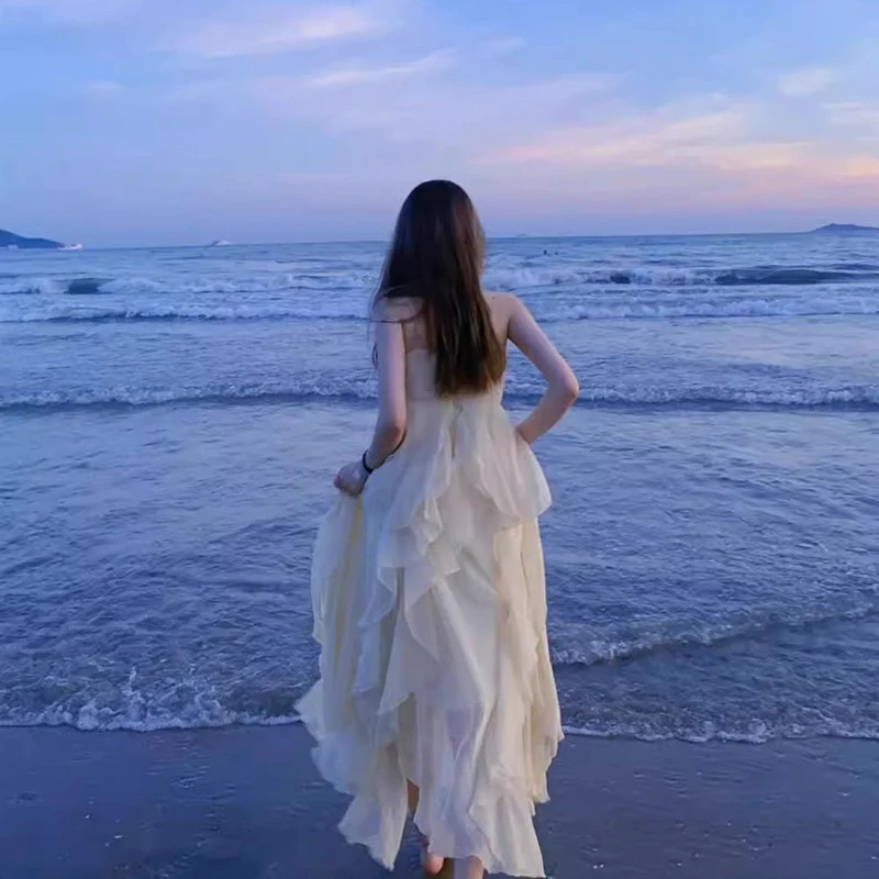 战袍女款新款仙女裙吊带性感海边度假子夏季沙滩裙长裙新白色三亚