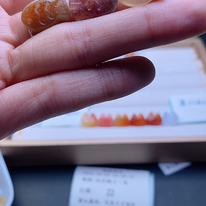 走***鱼玛瑙/玉髓合金车挂