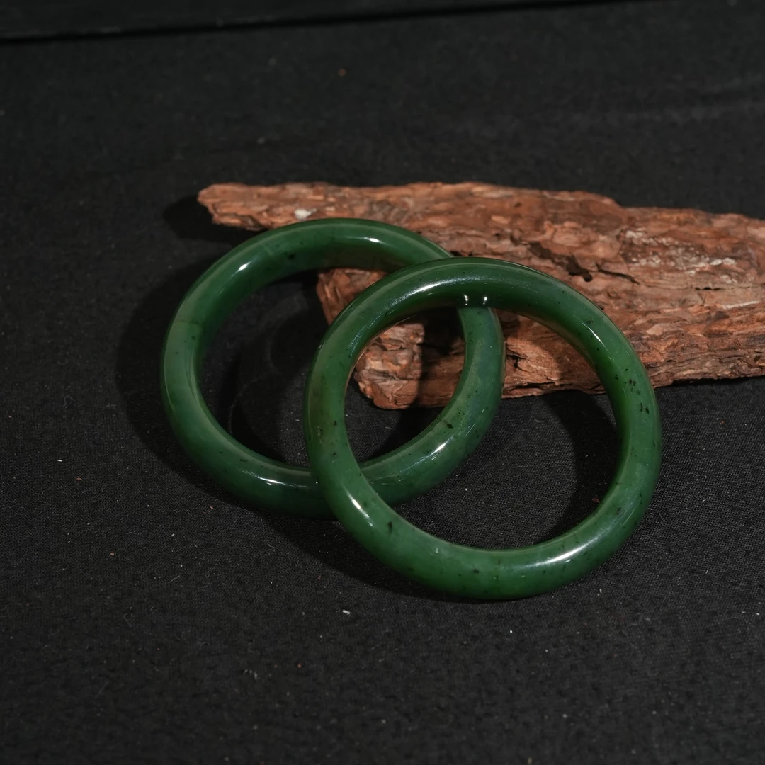 香港王老板-和田玉手镯多样性发一6c02