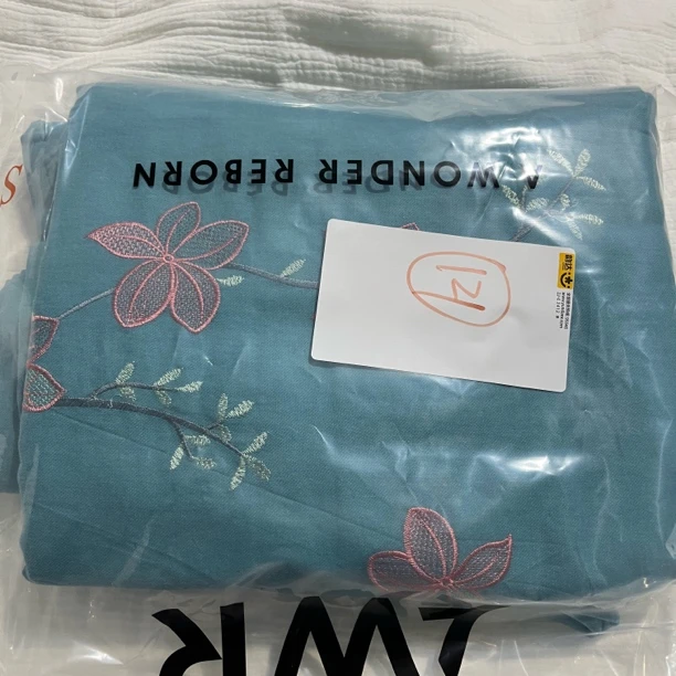 《小银》124号约200*230刺绣全棉被套发一个