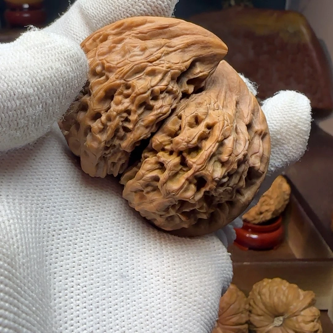 桃核把件半壁江山