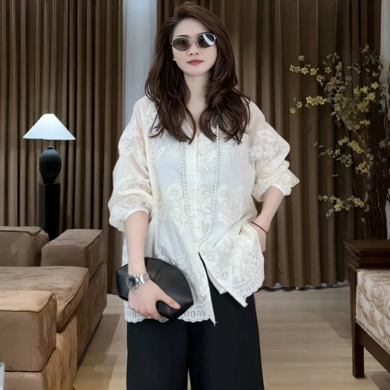 气质蕾丝刺绣衬衫女2025秋季大码胖MM法式高级感重工提花长袖上衣
