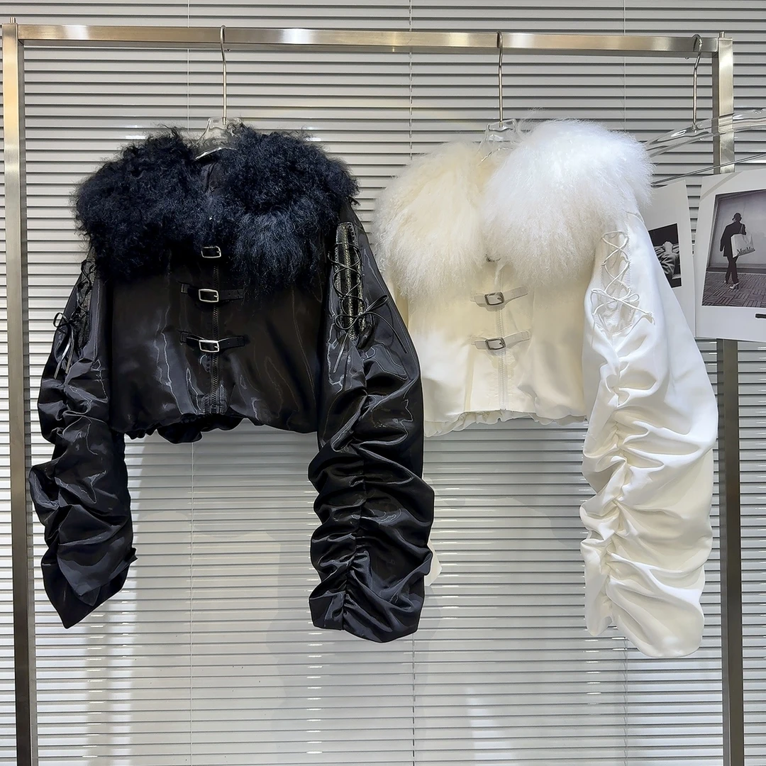 网红同款2025冬季新款小众辣妹羊羔毛领抽绳皮带扣设计羽绒服外套