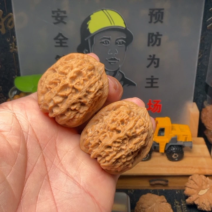 _***~吊坠文玩核桃西北将军38全品