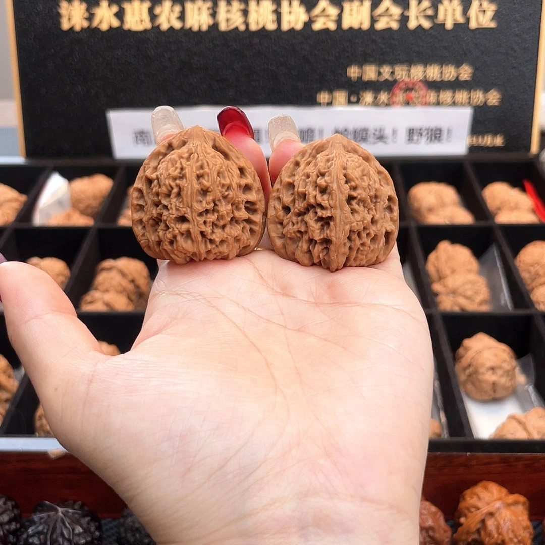 把件文玩核桃37三角疆全品蚂蚁纹主筋居中S3702