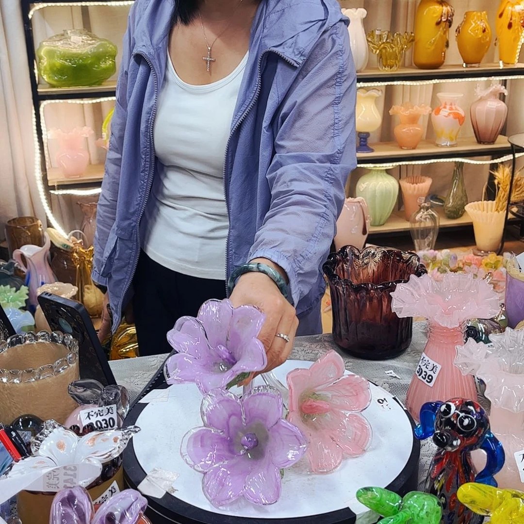 3朵百合家悦美居琉璃摆件