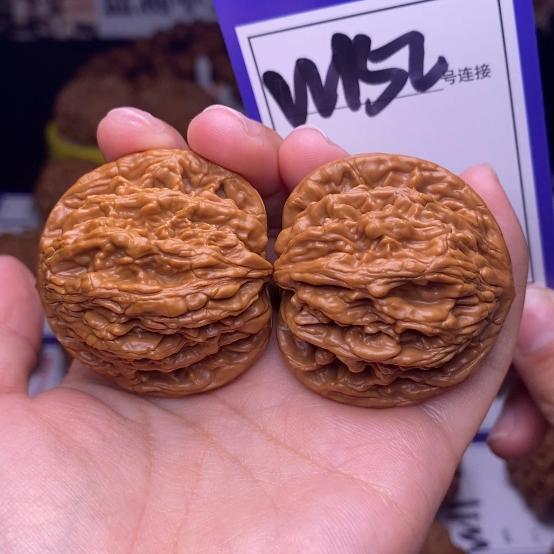 文玩核桃吊坠W152链接 虎头40尺